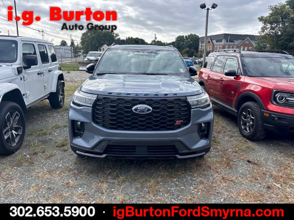 Used 2025 Ford Explorer ST SUV