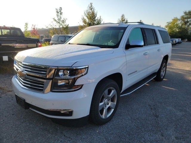 2018 Chevrolet Suburban Premier photo 3
