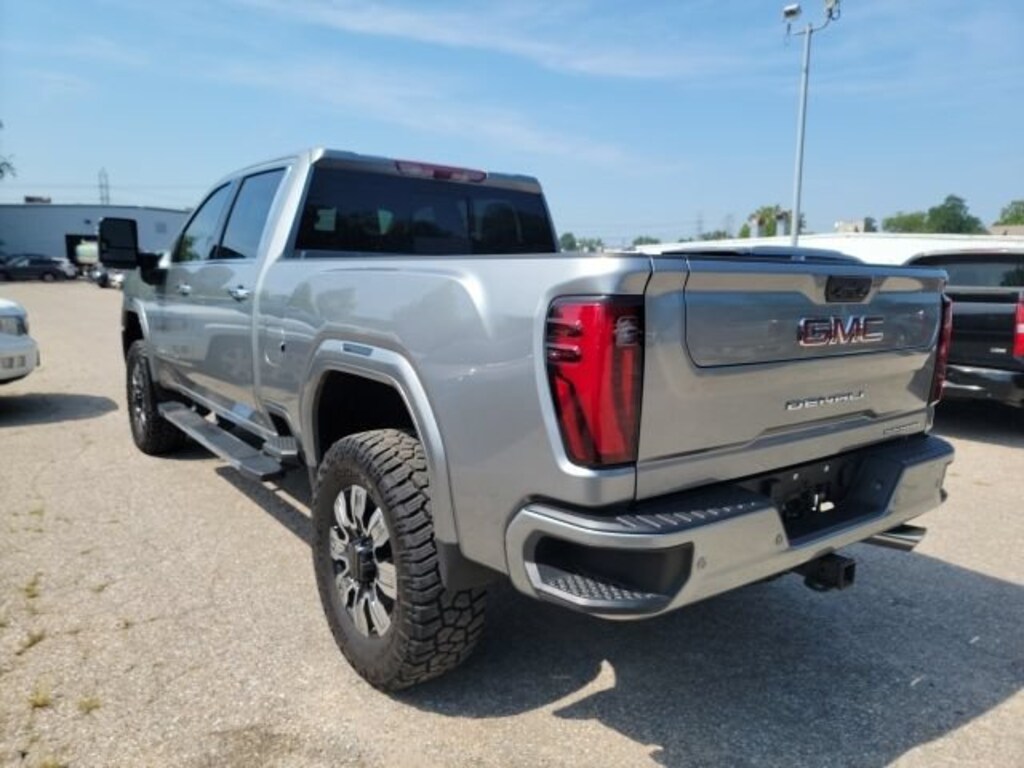 Used 2025 GMC Sierra 2500 HD Denali Truck
