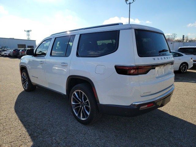 2022 Jeep Wagoneer Series III photo 4