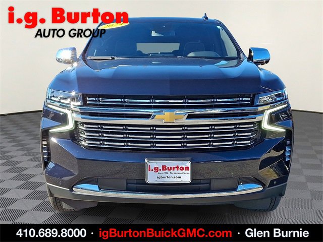 2024 Chevrolet Suburban Premier photo 2