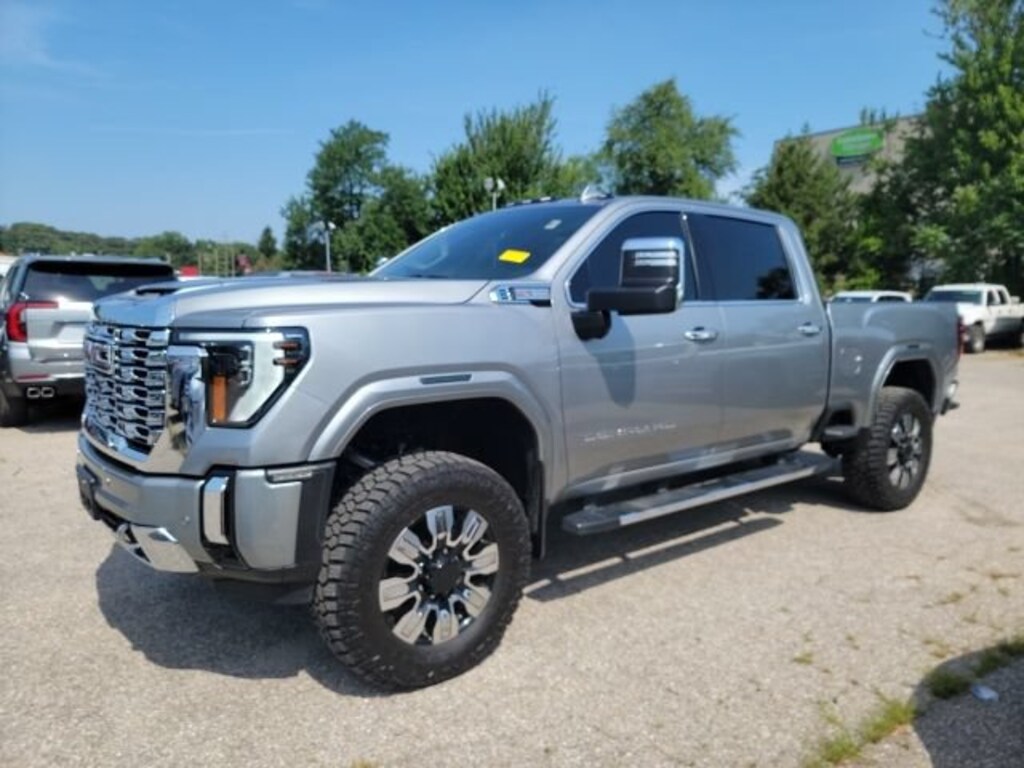 Used 2025 GMC Sierra 2500 HD Denali Truck