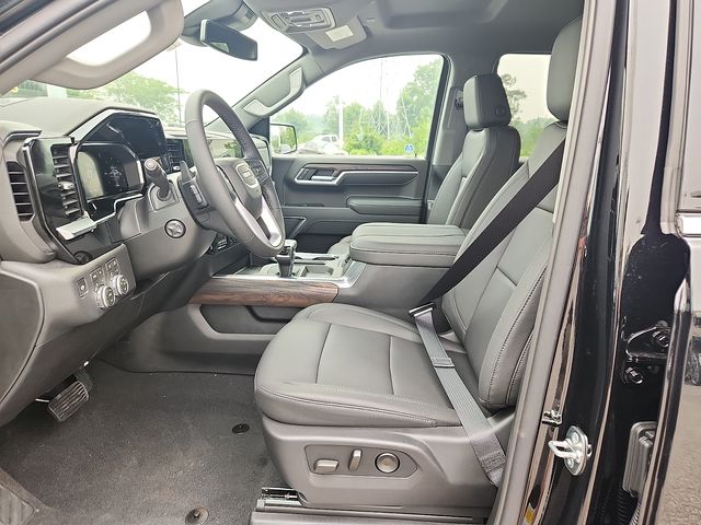 2026 GMC Sierra 1500 SLT - Photo 9