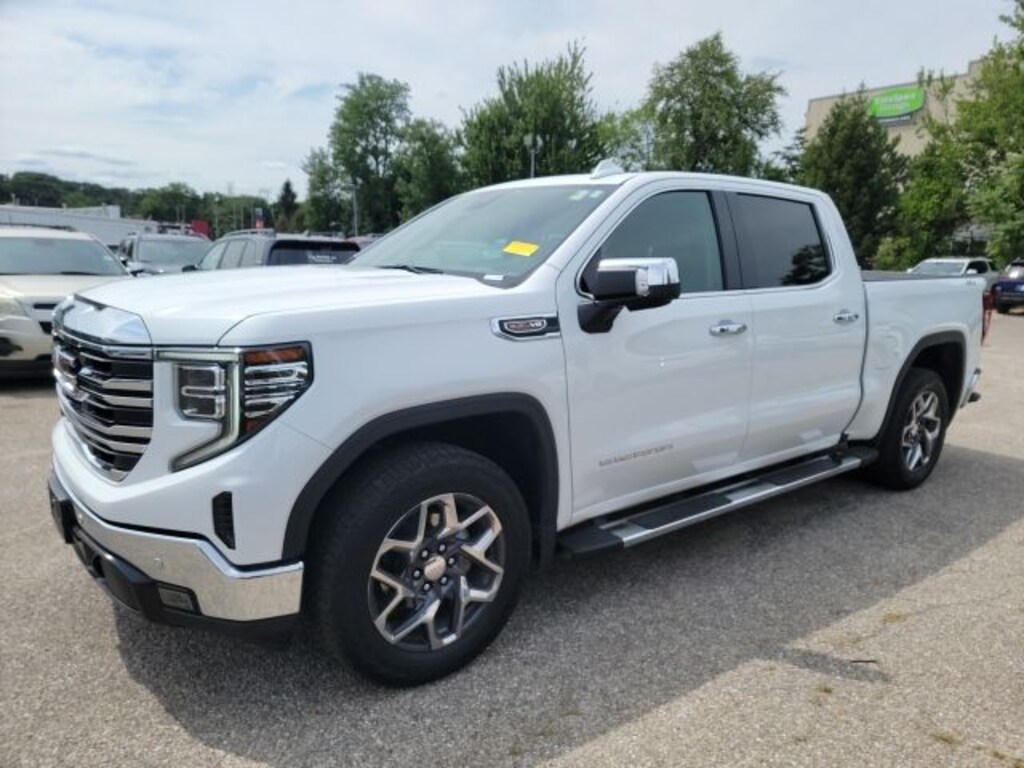 Used 2025 GMC Sierra 1500 SLT Truck