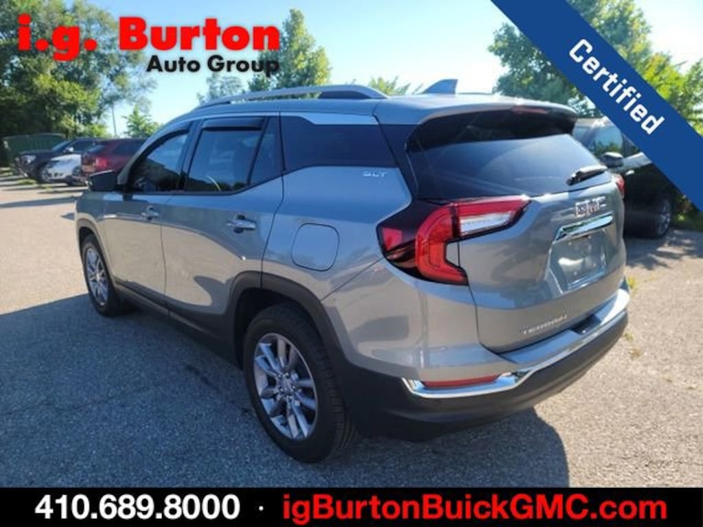 Used 2024 GMC Terrain SLT SUV