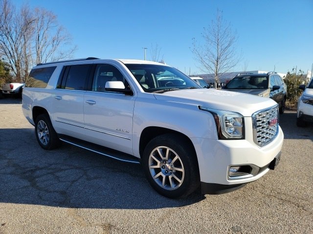 2020 GMC Yukon XL Denali's photo
