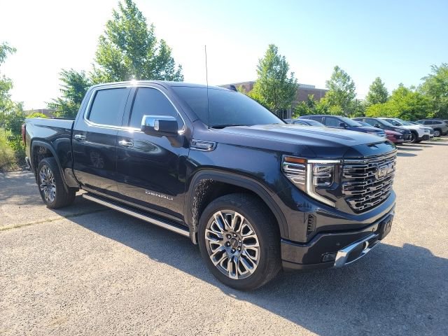 2025 GMC Sierra 4WD Crew Cab Short Box Denali Ultimate's photo