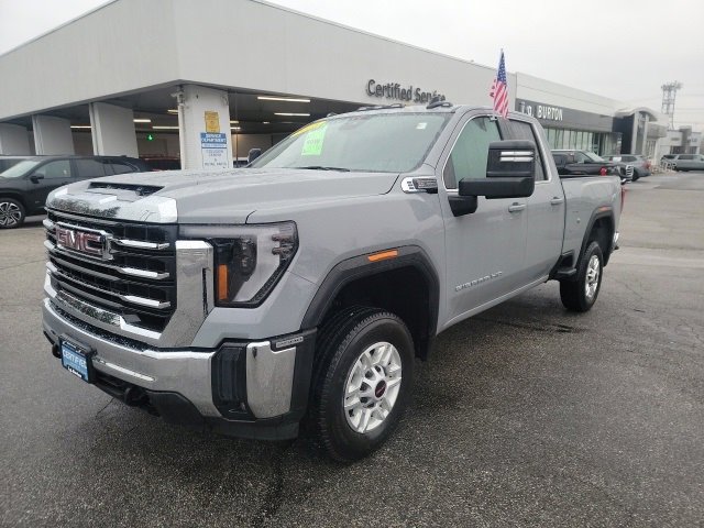 2025 Gmc Sierra 2500 HD SLE photo 3