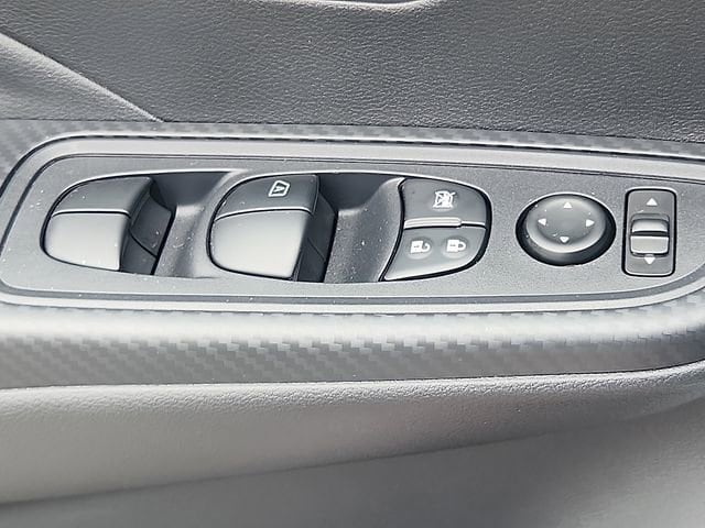 2025 Nissan Versa Sedan S - Photo 25