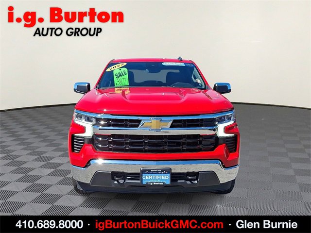 2022 Chevrolet Silverado 1500 LT photo 2