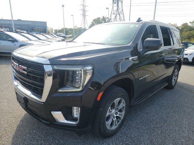 2023 Gmc Yukon SLE photo 3
