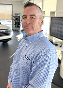 Staff member Joseph Beach from ID_b21f3e5570af