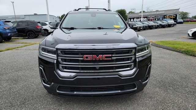 2022 GMC Acadia AT4