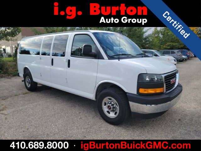 2025 GMC Savana Passenger LT
