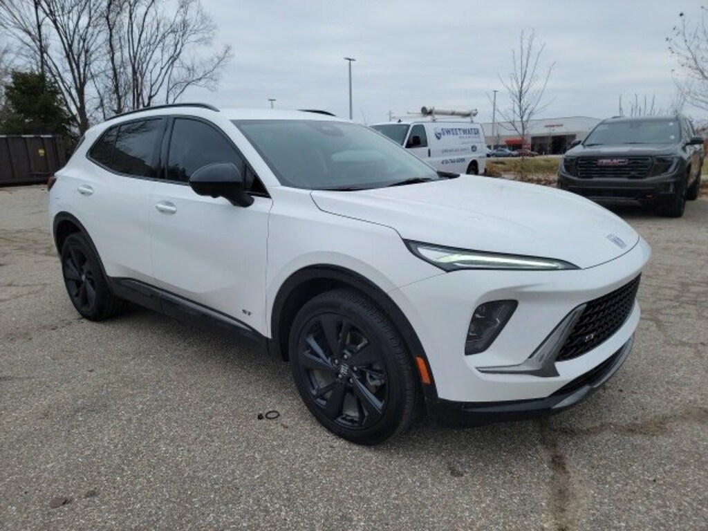 Used 2025 Buick Envision Sport Touring SUV