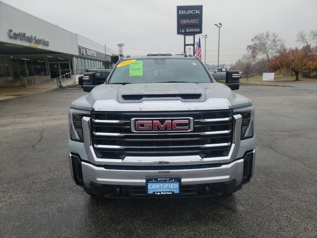 2025 Gmc Sierra 2500 HD SLE photo 2