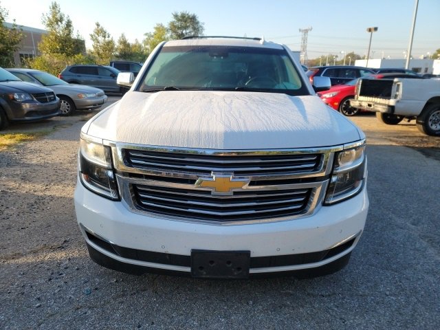2018 Chevrolet Suburban Premier photo 2