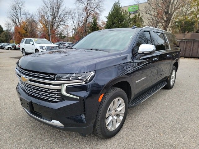 2024 Chevrolet Suburban Premier photo 3
