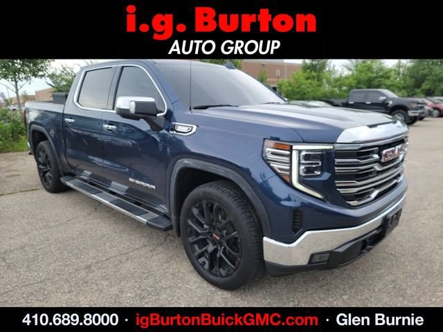 2023 GMC Sierra 4WD Crew Cab Short Box SLT's photo