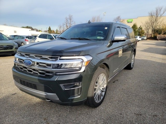2022 Ford Expedition MAX Platinum photo 3