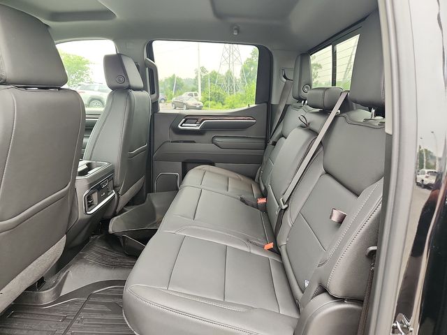 2026 GMC Sierra 1500 SLT - Photo 6