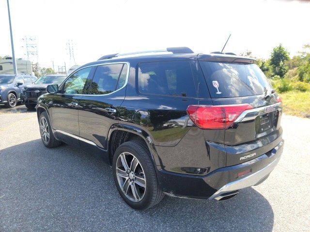2019 Gmc Acadia Denali photo 2