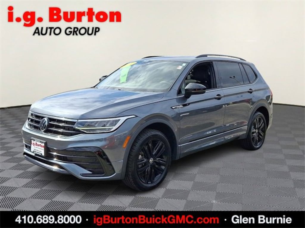 Used 2022 Volkswagen Tiguan SE R-Line Black