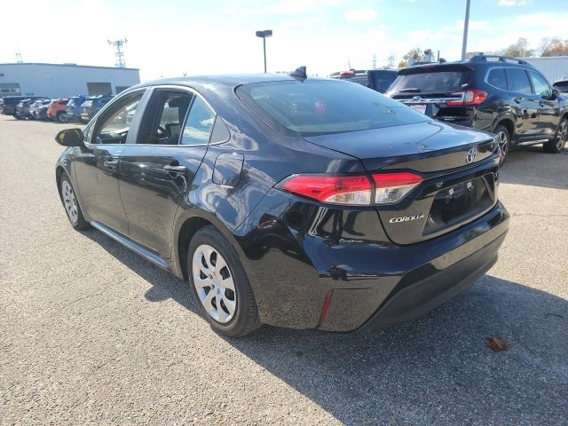 2024 Toyota Corolla LE photo 2