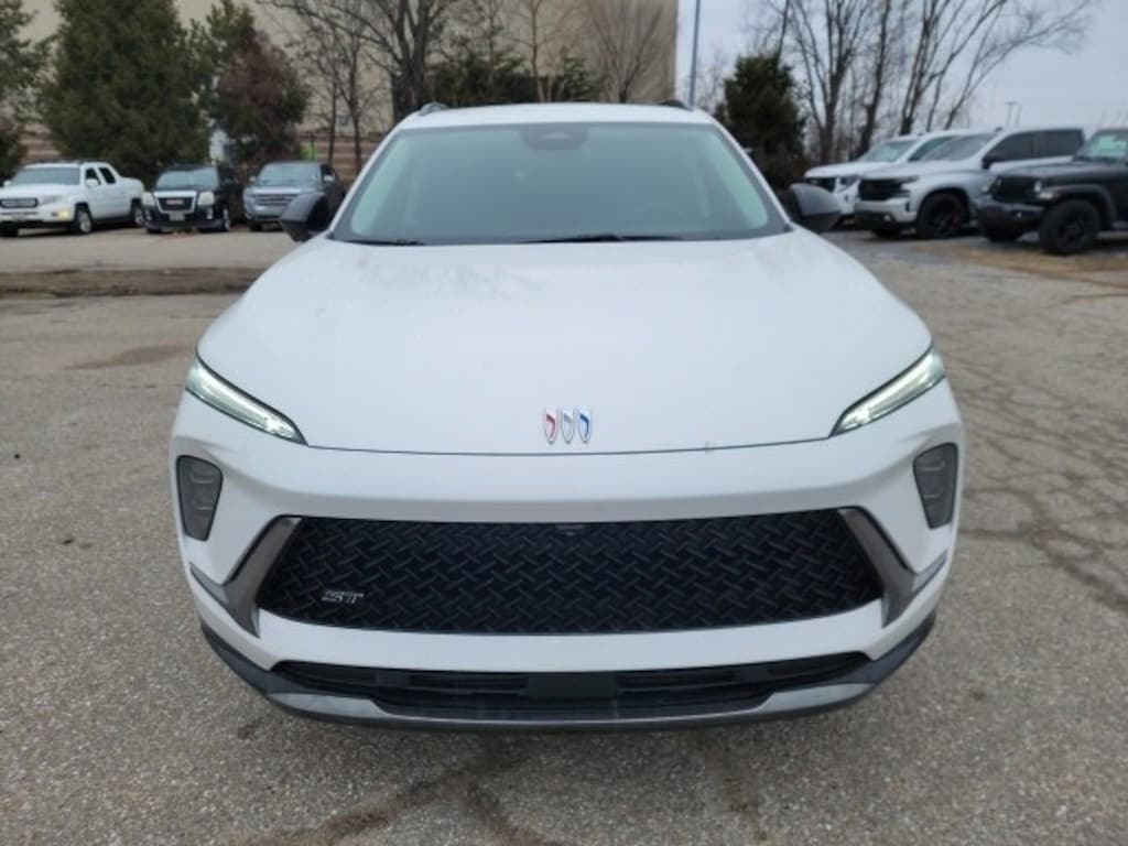 Used 2025 Buick Envision Sport Touring SUV