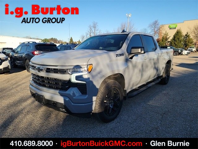 2024 Chevrolet Silverado 1500 RST photo 3