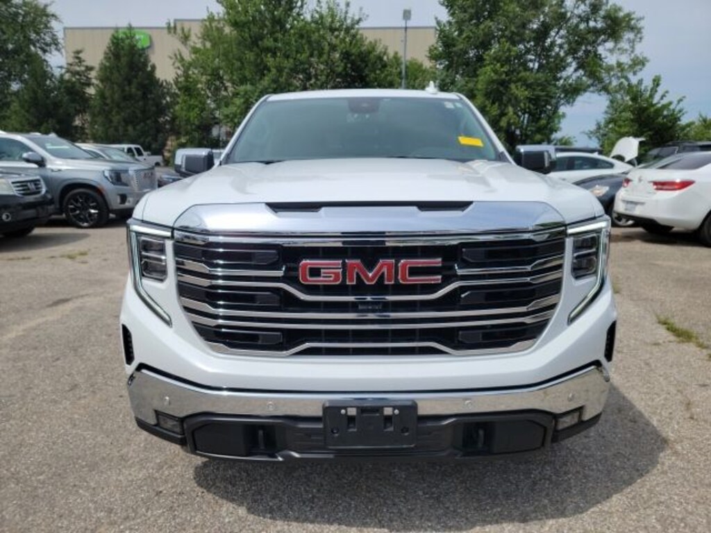 Used 2025 GMC Sierra 1500 SLT Truck
