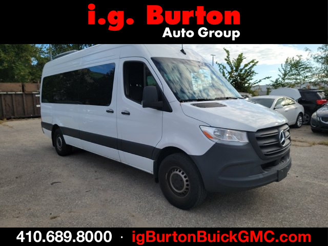 2025 Mercedes-Benz Sprinter Passenger Van Base