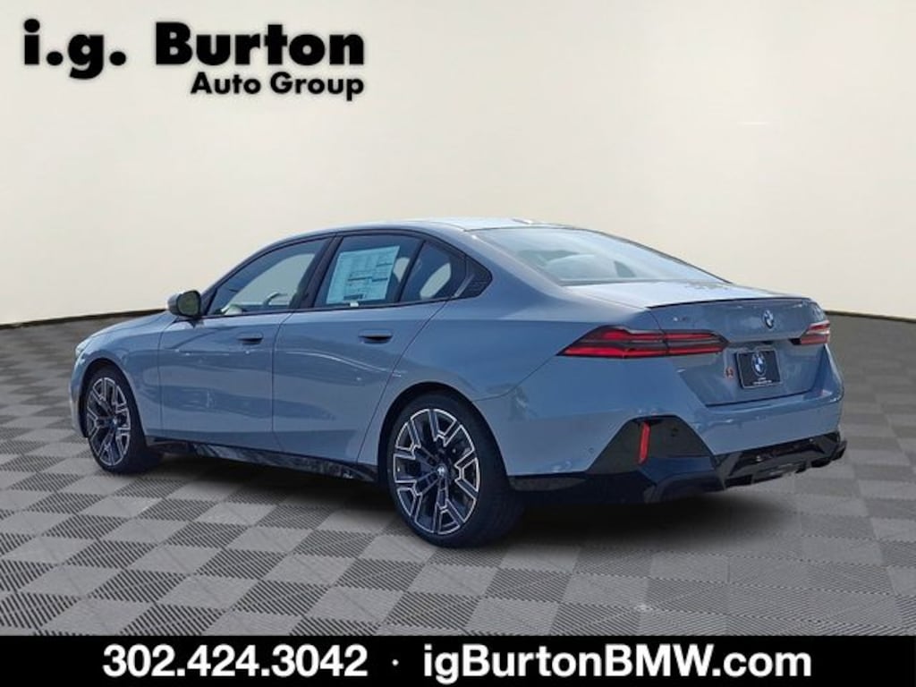 New 2026 BMW 5 Series 530i xDrive Sedan