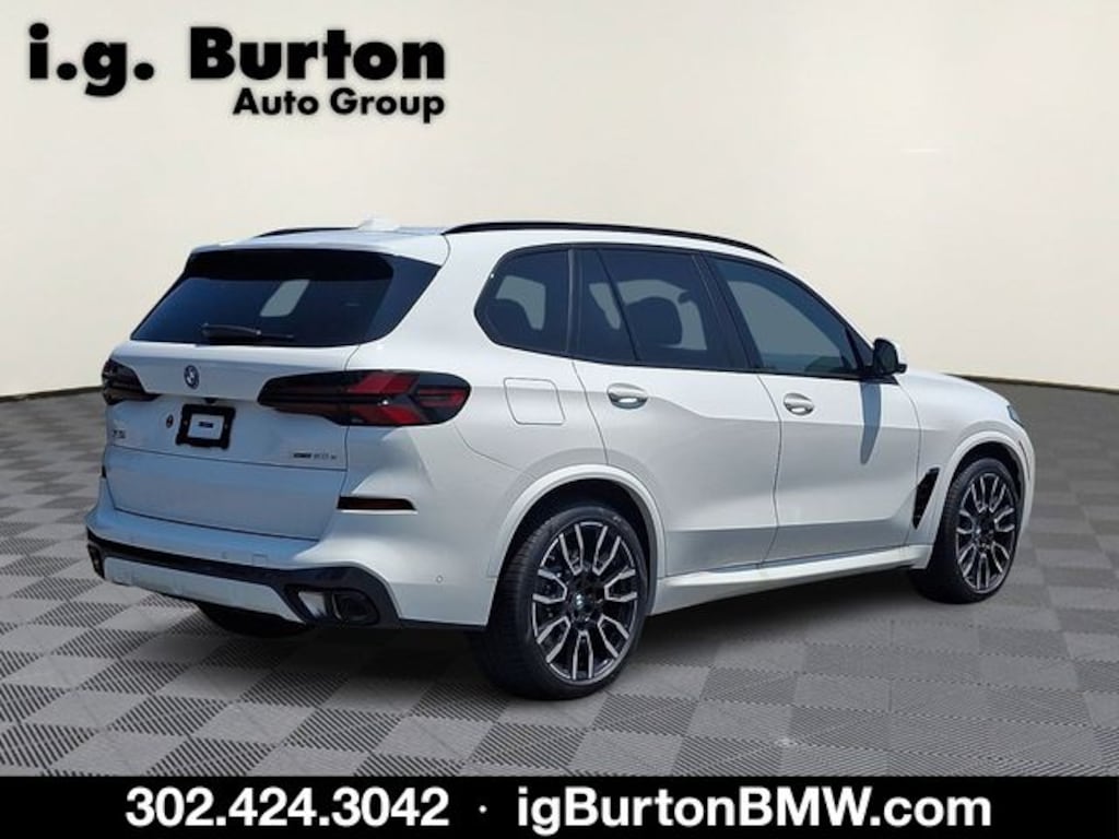 New 2026 BMW X5 xDrive50e SUV