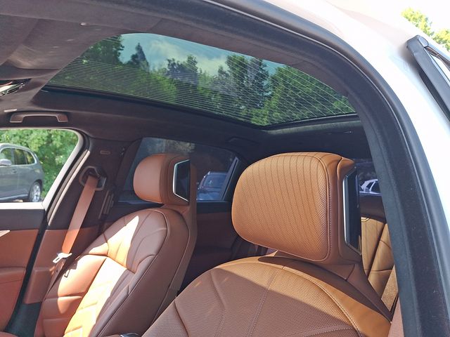 2026 BMW 7 Series 760i - Photo 13