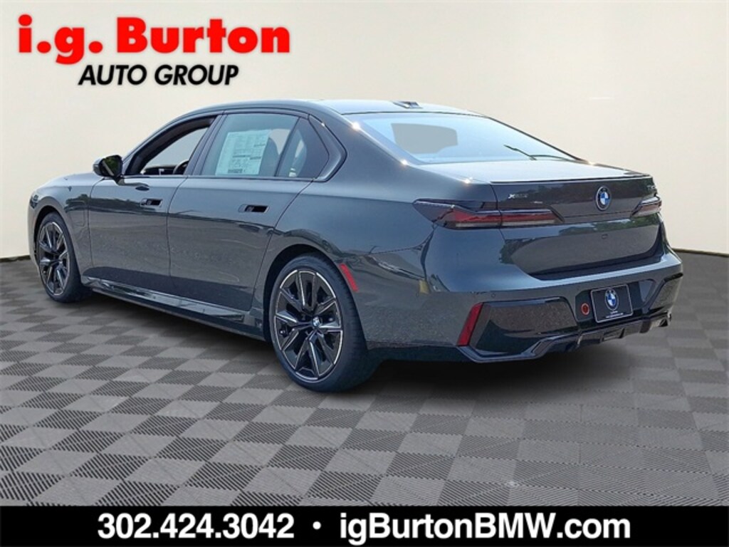 New 2025 BMW 7 Series 750e xDrive Sedan