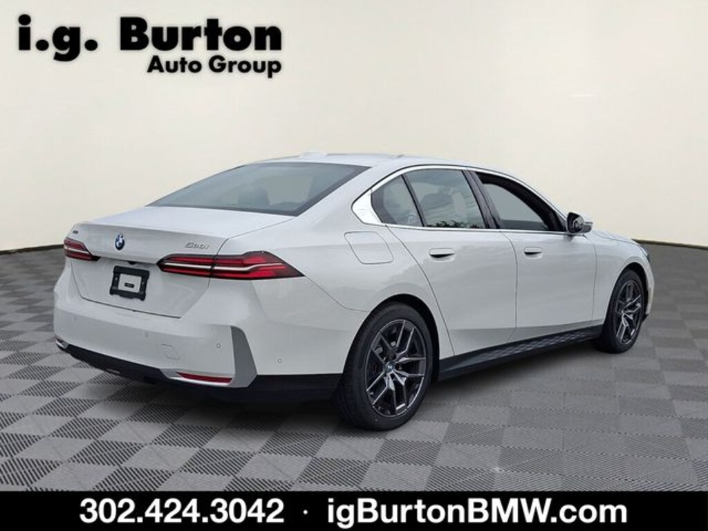 New 2026 BMW 5 Series 530i xDrive Sedan