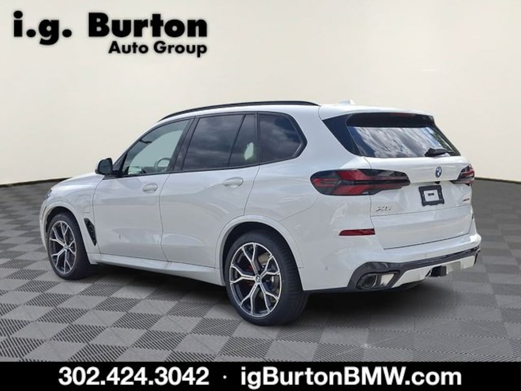New 2026 BMW X5 xDrive50e SUV