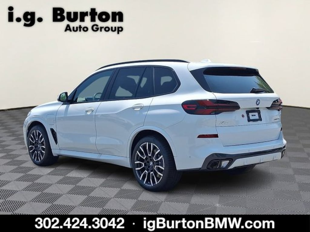 New 2026 BMW X5 xDrive50e SUV