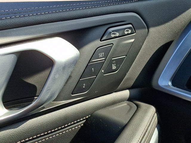 2025 BMW X6 M60i - Photo 25