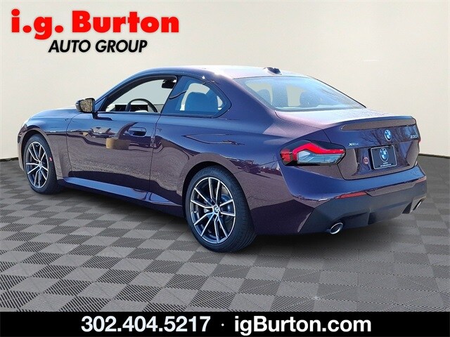2025 Bmw 230i 230i xDrive photo 3