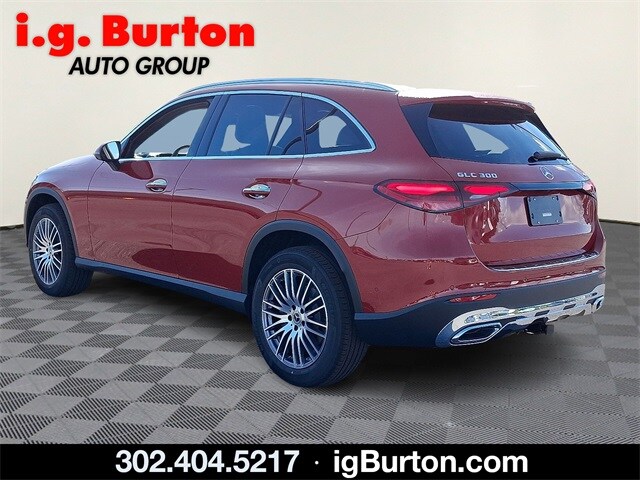 2026 Mercedes Benz GLC 300 4MATIC photo 3