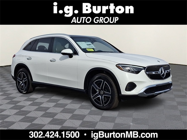 2026 Mercedes-Benz GLC Base's photo