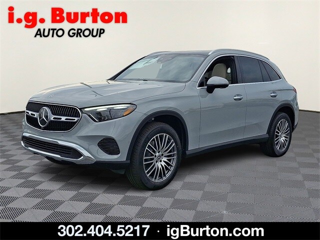 2026 Mercedes Benz GLC 300 4MATIC photo 2