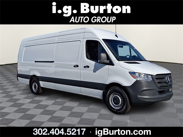 2026 Mercedes-Benz Sprinter Cargo Van Base's photo