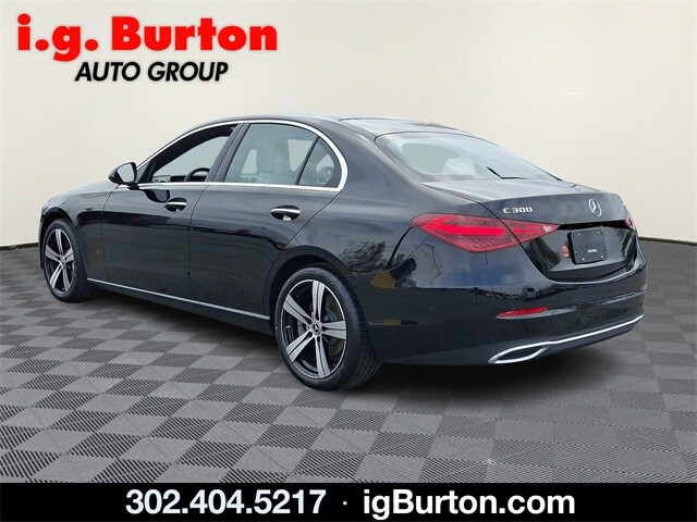 2025 Mercedes Benz C 300 4MATIC photo 3