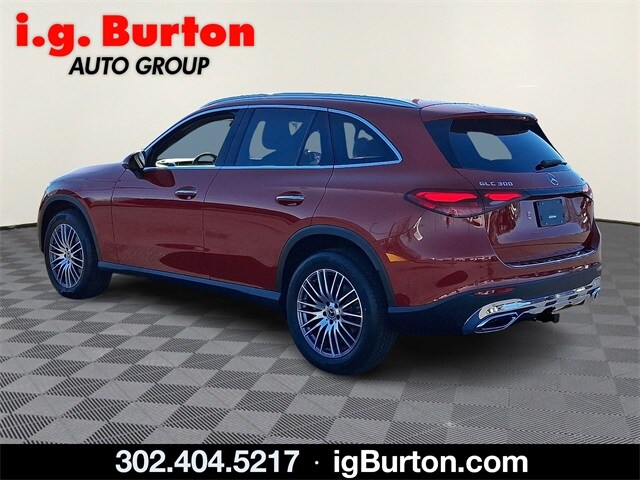 2026 Mercedes Benz GLC 300 4MATIC photo 3