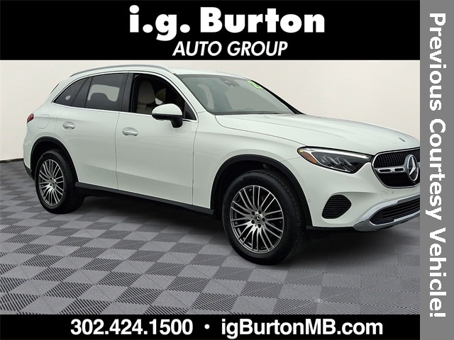 2025 Mercedes-Benz GLC Base's photo