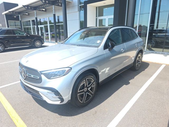 2026 Mercedes-Benz GLC GLC 300 4MATIC's photo