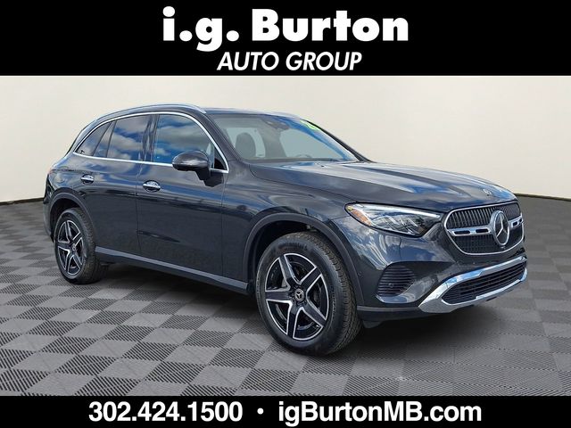 2026 Mercedes-Benz GLC GLC 300 4MATIC's photo